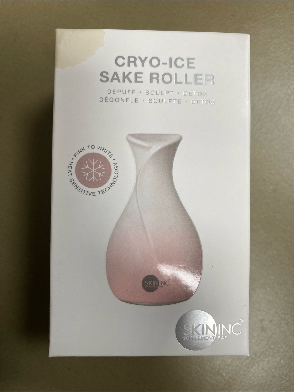 Skin Inc Cryo-Ice Sake Roller - Pink/White